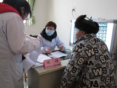 上海肺科医院专家来市五院坐诊
