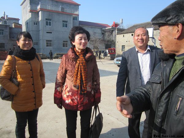 市卫生局、市第五人民医院走访慰问乐平官口村