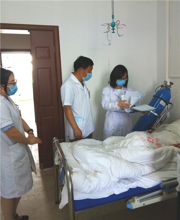 市五院积极推进临床药师指导临床用药