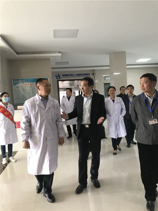 上海市肺科医院与景德镇市第五人民医院远程医疗服务平台顺利开通暨大型义诊活动