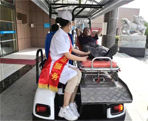 奉人民为上 视群众为友 与健康同行