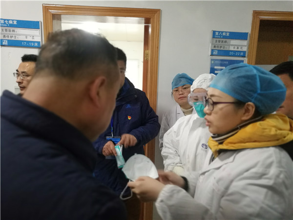 副市长熊皓莅临市五院督查新型冠状病毒感染的肺炎疫情应对准备工作