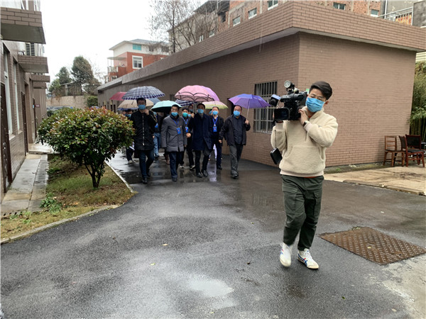 市长刘锋赴市五院督查疫情防控工作