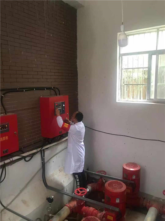 凝心聚力防控疫情，安全保卫不放松
