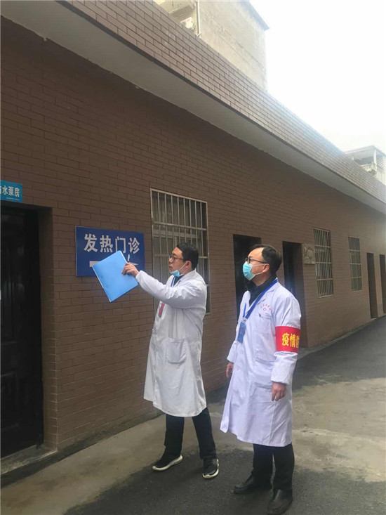凝心聚力防控疫情，安全保卫不放松