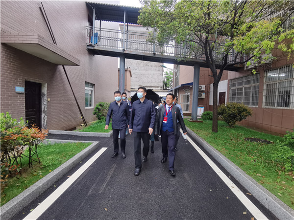 市领导到五院专题调研疫情防控工作