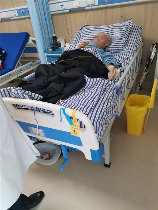 市五院中医科：发挥中医特色 提升救治效果