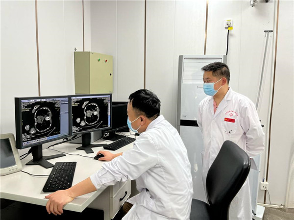 市五院成功为古稀老人开展CT引导下经皮肺穿刺活检术