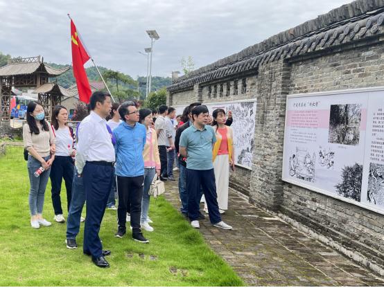 市五院:走进红色教育基地，开展主题教育活动