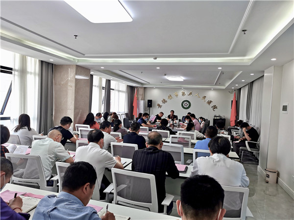 市五院召开全面从严治党暨进一步深化医疗卫生领域突出问题专项治理工作会