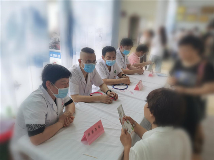 市五院临床党支部开展特色主题党日活动