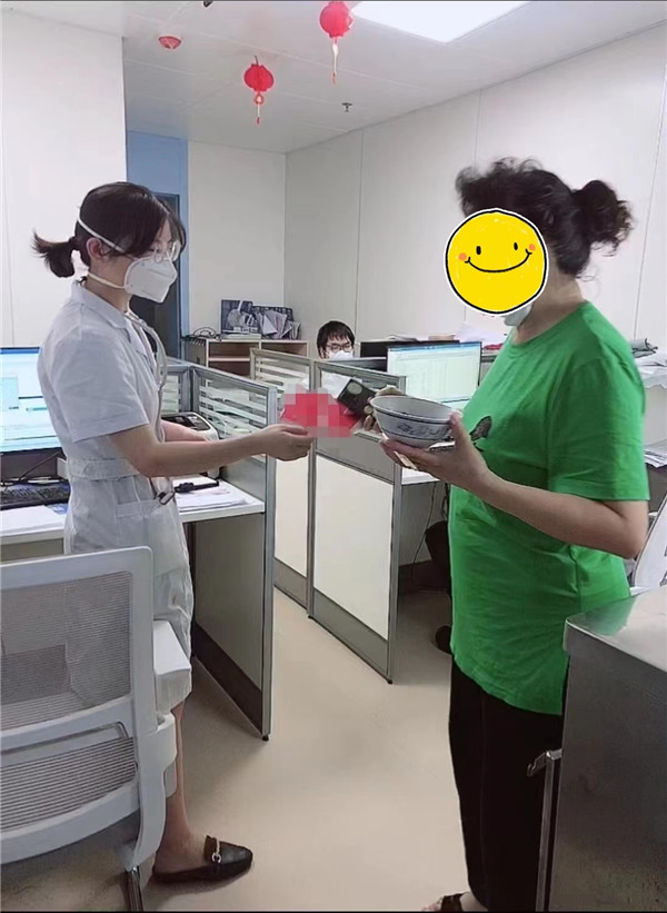 市五院：拾金不昧心灵美 品德高尚好医生