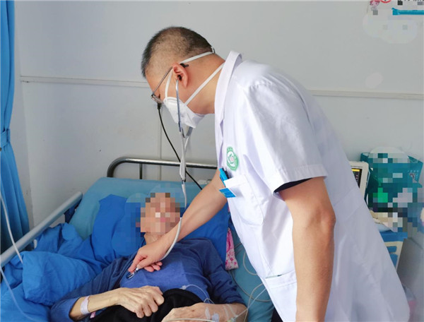市五院：与死神赛跑  为生命护航