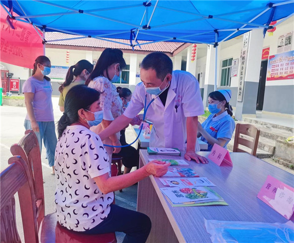 市五院开展全国科普日活动
