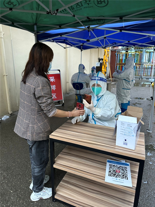 市五院党员干部职工踊跃参加抗疫志愿服务活动