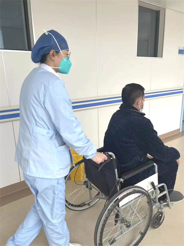市五院：用心服务  暖心护理