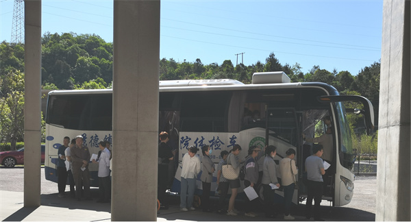 市五院健康体检中心:健康证件“一次办”  高效服务暖人心