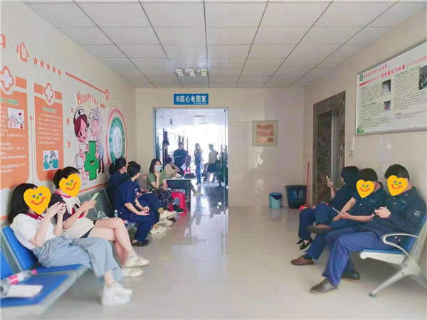 景德镇市第五人民医院为华意压缩公司职工进行健康体检