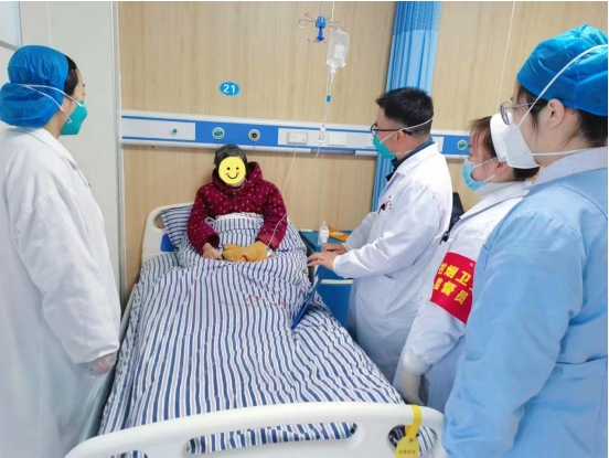市五院结核一病区：用心做好护理查房 提升科室护理质量