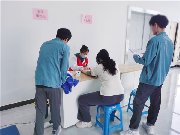 市五院为奥迪威公司开展上门体检工作