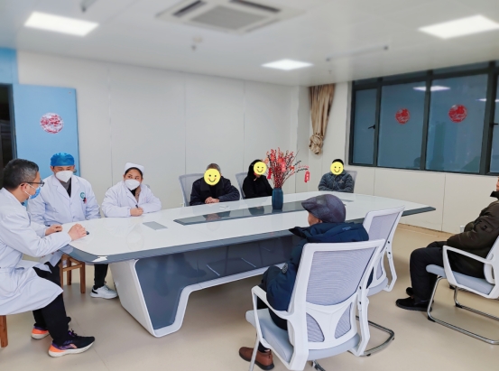 市五院肺五科开展工休座谈会