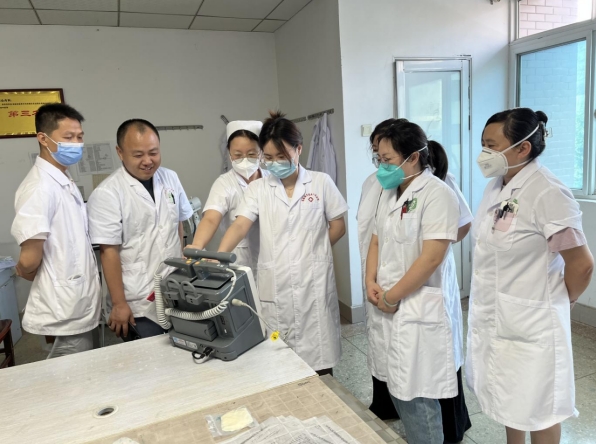 市五院开展医疗设备培训,全面提升急救设备管理水平