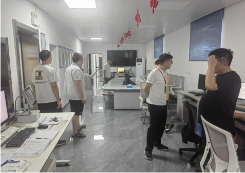 筑牢安全防线 市五院开展高温天气安全生产检查