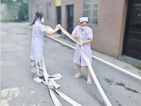 市五院开展“一警六员”实操实训