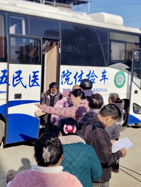 爱心义诊进乡村 健康服务暖人心
