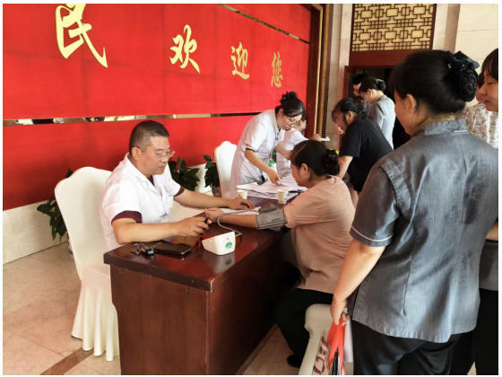 市五院开展多学科义诊活动